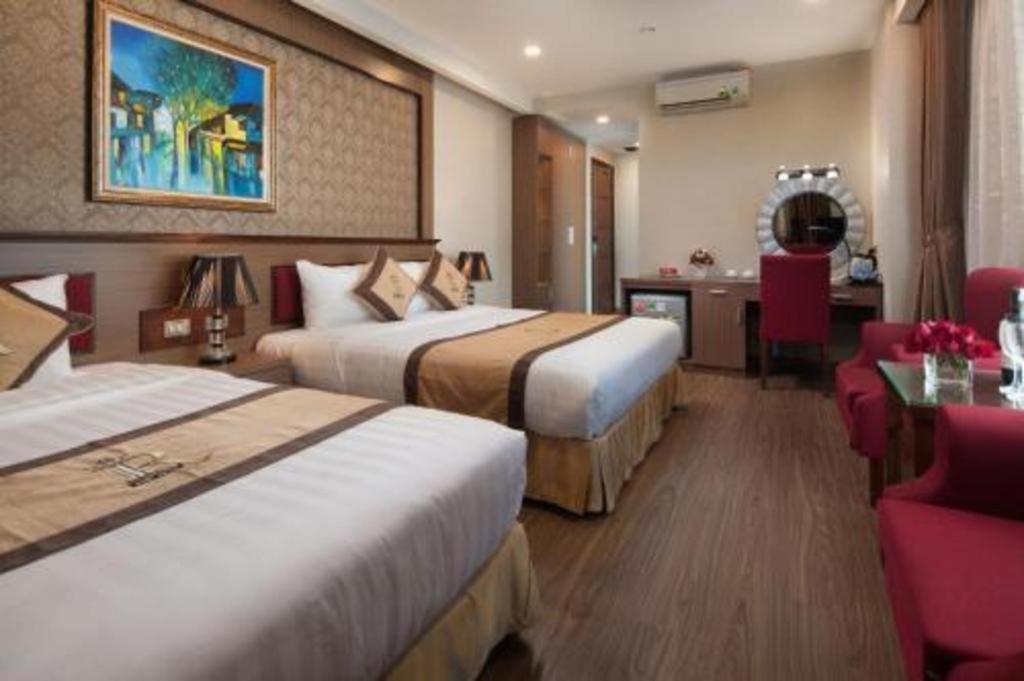 Royal Palace Hotel Tuyen Quang Exterior photo